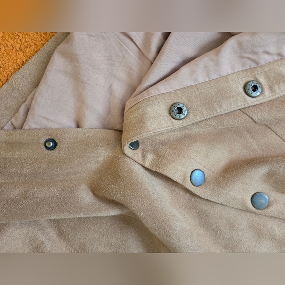 Altar'd State Skirt Womens Small Carmel Snaps Up Mini Faux Suede - Picture 5 of 5